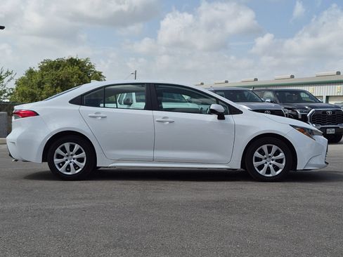 Certified 2025 Toyota Corolla LE FWD image 6