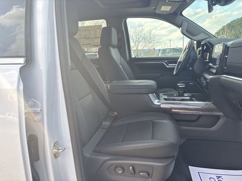 New 2026 Chevrolet Silverado 1500 LTZ w/ LTZ Premium Package AWD/4WD image 27