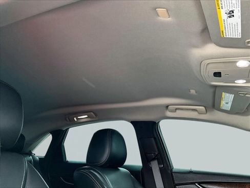 Used 2019 Cadillac XTS Luxury image 17