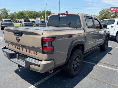 Used 2023 Nissan Frontier PRO-4X w/ Pro-4X Premium Package AWD/4WD image 7