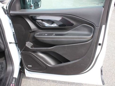 Used 2024 GMC Terrain AT4 w/ Infotainment Package II AWD/4WD image 33
