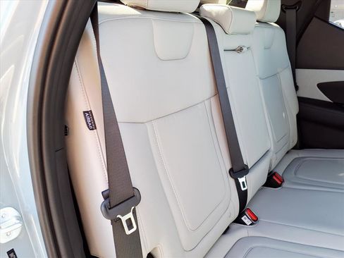 Certified 2025 Hyundai Santa Cruz SEL image 15