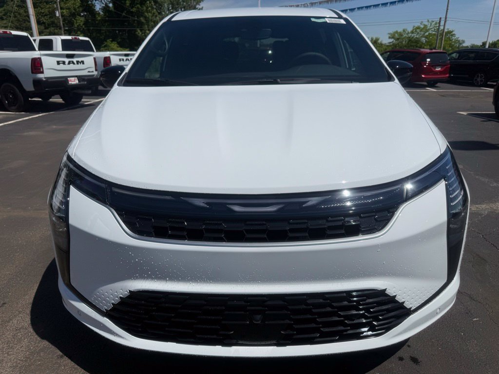 New 2027 Chrysler Pacifica Select w/ Family Tech Group FWD image 9