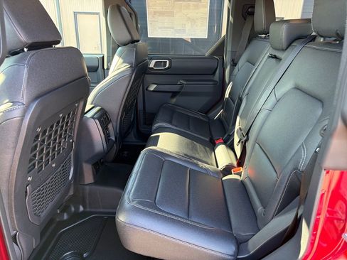 New 2026 Ford Bronco Badlands AWD/4WD image 24