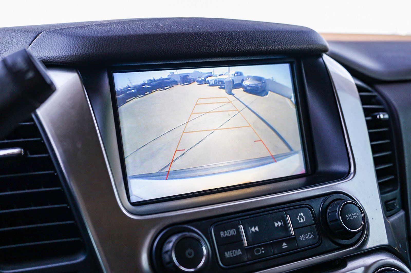 Used 2020 Chevrolet Tahoe LT AWD/4WD image 25