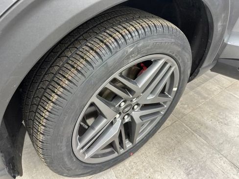 Certified 2025 Ford Explorer ST-Line w/ ST-Line Street Pack image 34