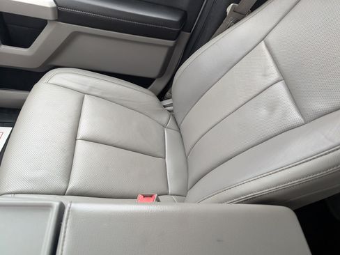 Used 2018 Ford F150 Lariat image 26