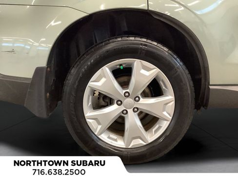 Used 2014 Subaru Forester 2.5i Premium w/ All-Weather Package AWD/4WD image 22