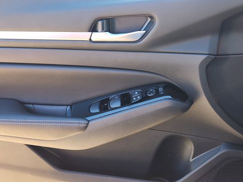 Used 2024 Nissan Altima 2.5 SL image 26