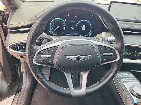 Used 2023 Genesis GV70 2.5T w/ Sport Prestige Package image 4