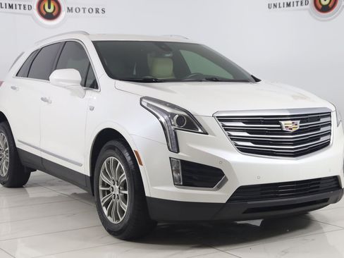 Used 2018 Cadillac XT5 Luxury w/ Driver Awareness Package FWD image 22