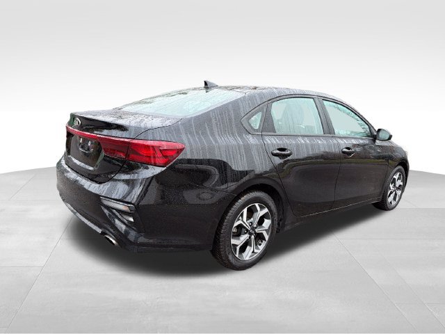 Used 2021 Kia Forte LXS FWD image 3