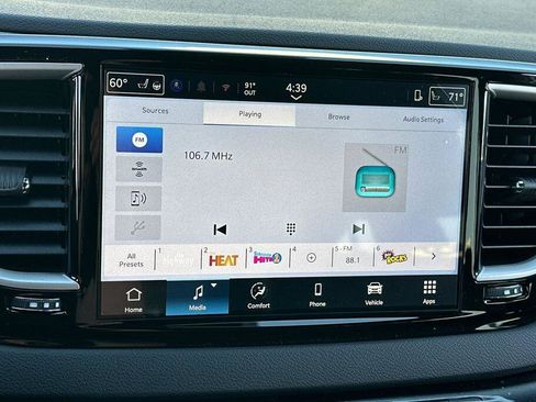 New 2026 Chrysler Voyager LX image 19