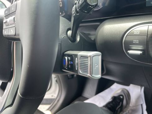 Used 2026 Hyundai Palisade SE FWD image 24