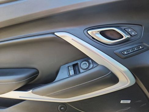 Used 2019 Chevrolet Camaro SS image 13