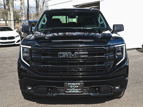 Used 2025 GMC Sierra 1500 Elevation w/ Preferred Package image 2