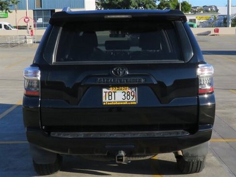 Used 2016 Toyota 4Runner SR5 RWD image 9
