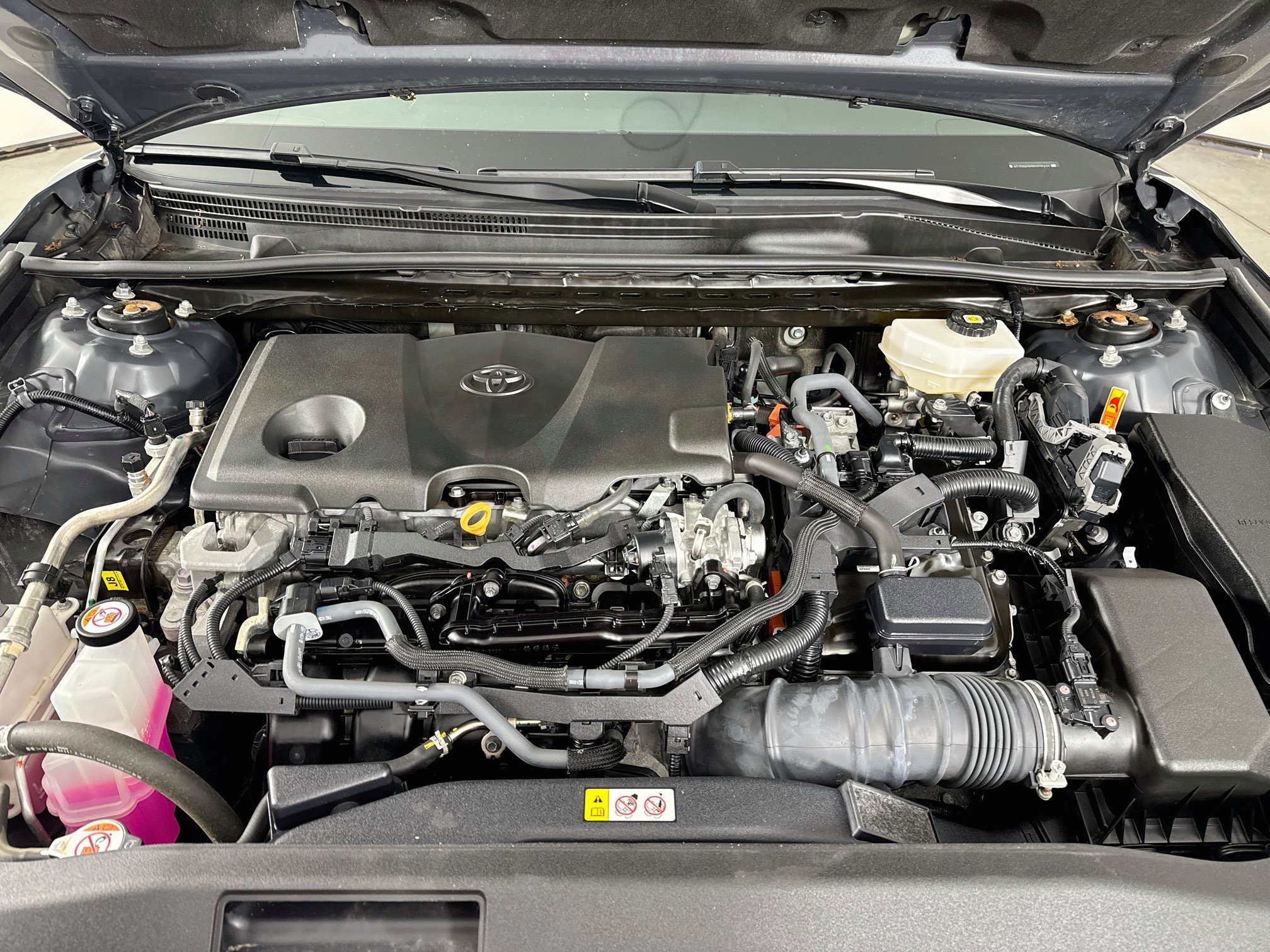 Used 2025 Toyota Camry LE FWD image 29