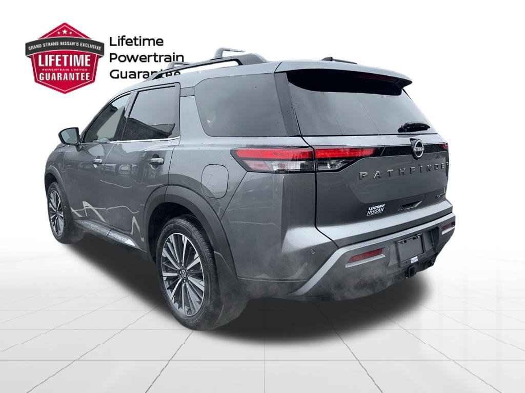 New 2026 Nissan Pathfinder Platinum w/ Cargo Package FWD image 3