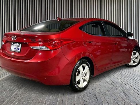 Used 2011 Hyundai Elantra GLS w/ Navigation Pkg 4 image 2