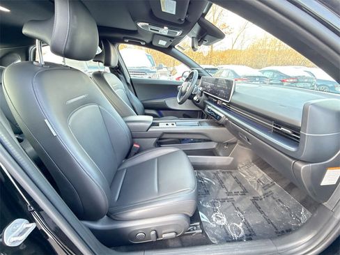 Used 2023 Hyundai Ioniq 6 Limited image 26