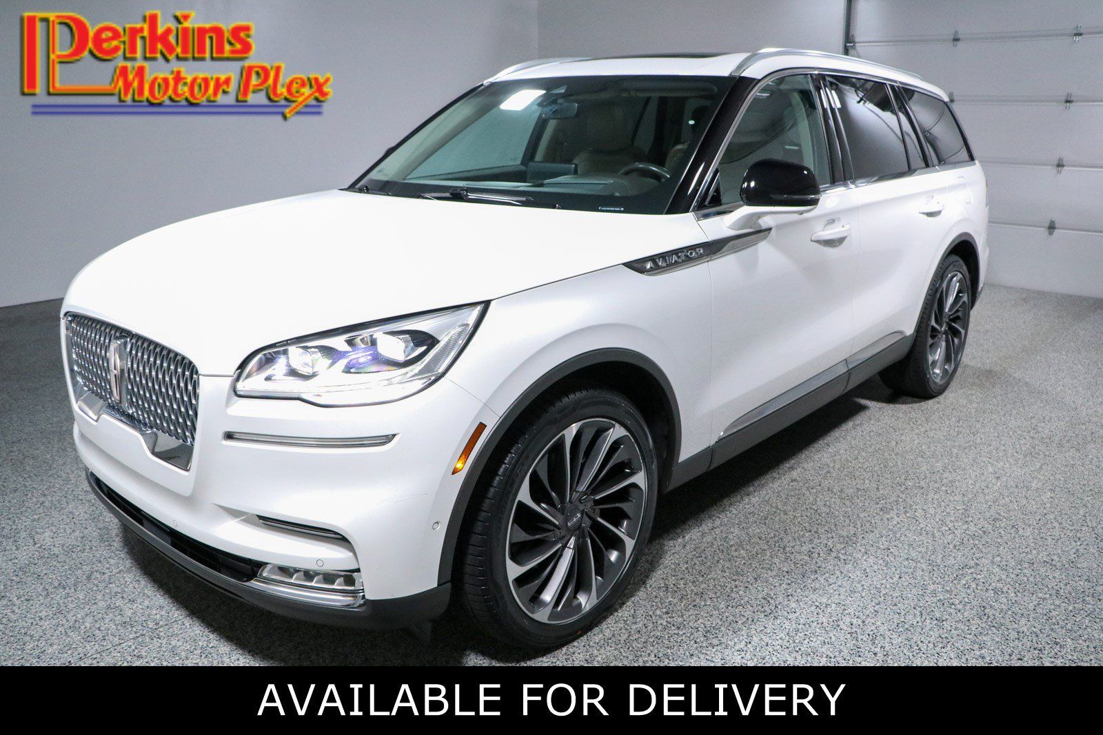 Used 2023 Lincoln Aviator Reserve w/ Equipment Group 201A RWD image 1