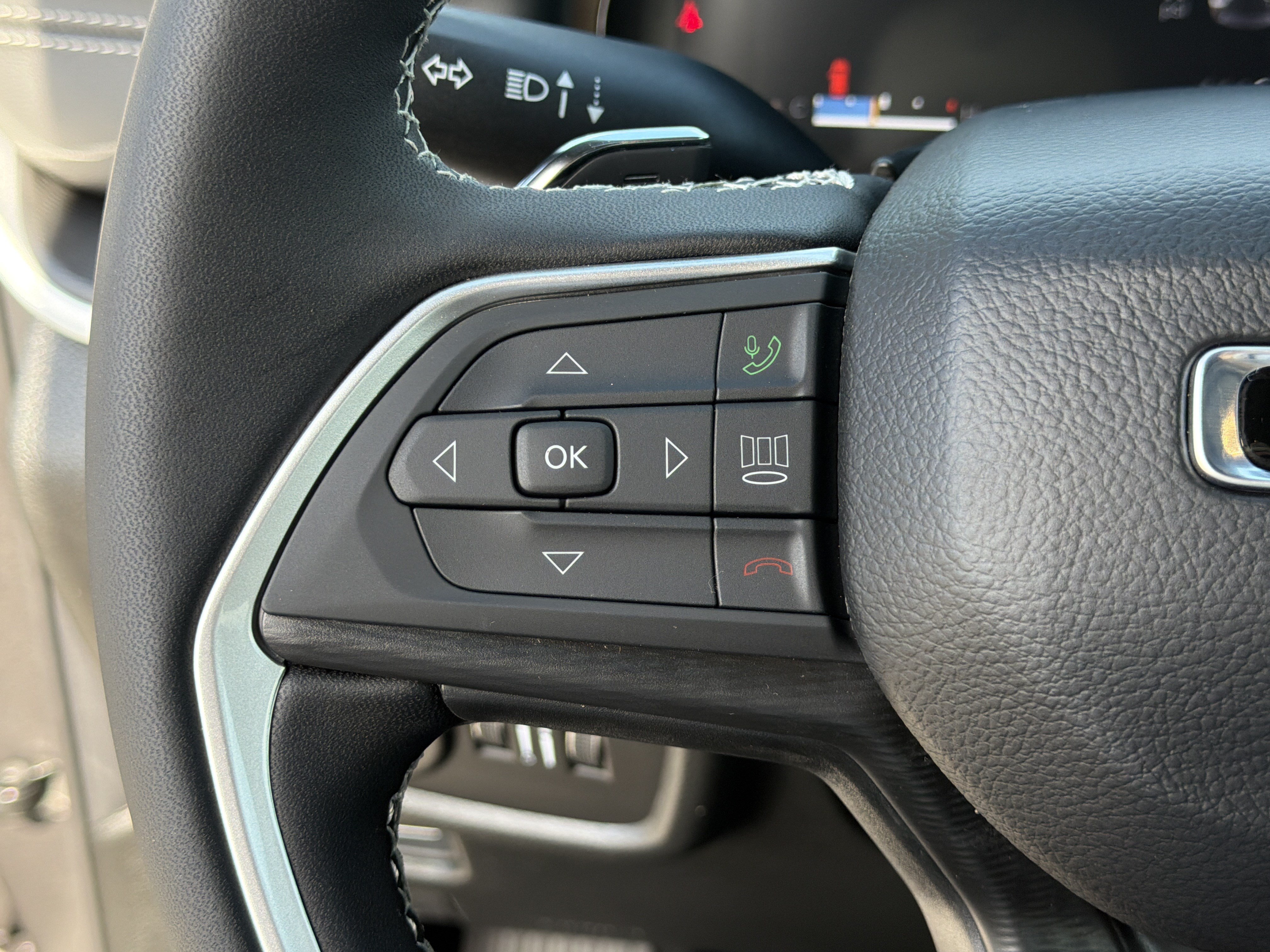 New 2026 Jeep Grand Cherokee Laredo X AWD/4WD image 30