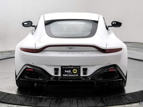 Used 2022 Aston Martin V8 Vantage Coupe RWD image 16