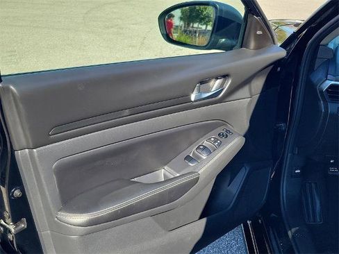 Certified 2024 Nissan Altima 2.5 SV image 23