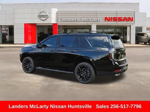 Used 2025 Chevrolet Tahoe Z71 w/ Z71 Off-Road Package AWD/4WD image 6