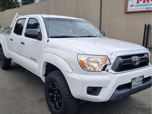 Used 2015 Toyota Tacoma 4x4 Double Cab image 8