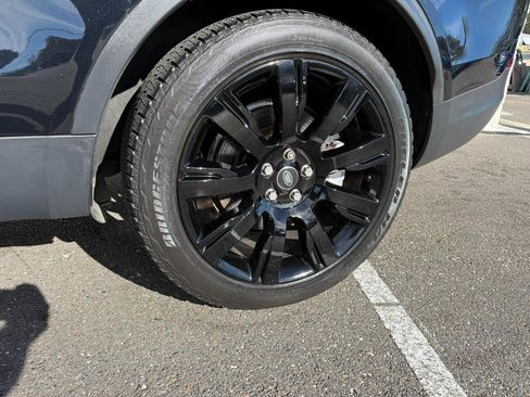 Used 2017 Land Rover Discovery HSE Luxury image 9