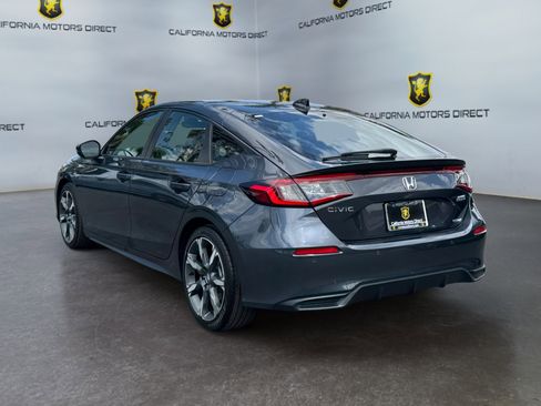 Used 2025 Honda Civic Sport Touring image 3