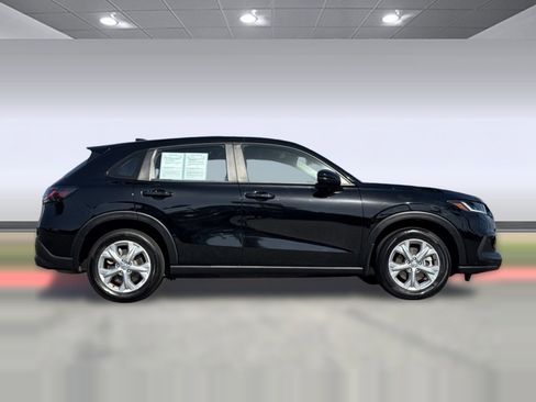 Used 2023 Honda HR-V LX image 8
