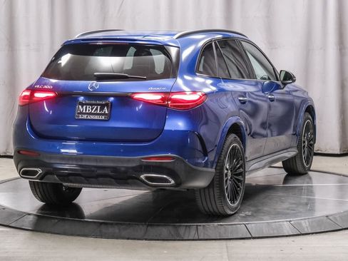 Certified 2023 Mercedes-Benz GLC 300 GLC 300 w/ AMG Line image 4