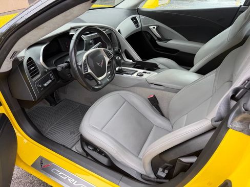 Used 2019 Chevrolet Corvette Stingray Convertible w/ 3LT Preferred Equipment Group RWD image 11