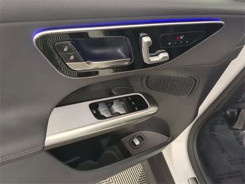 Certified 2026 Mercedes-Benz GLC 300 4MATIC image 17