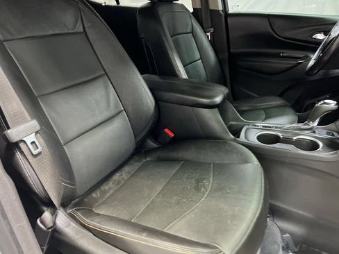 Used 2021 Chevrolet Equinox Premier AWD/4WD image 9
