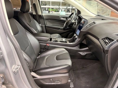 Used 2022 Ford Edge Titanium AWD/4WD image 14