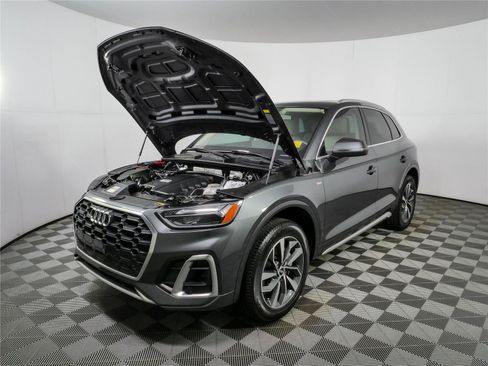 Used 2022 Audi Q5 2.0T Premium w/ Convenience Package AWD/4WD image 32