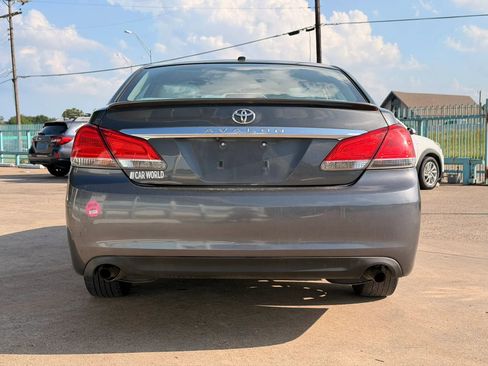 Used 2011 Toyota Avalon Limited FWD image 4