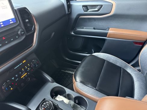 Used 2024 Ford Bronco Sport Outer Banks AWD/4WD image 19
