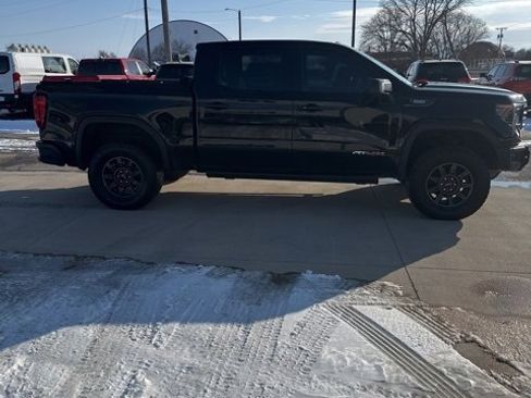 Used 2024 GMC Sierra 1500 AT4X image 5