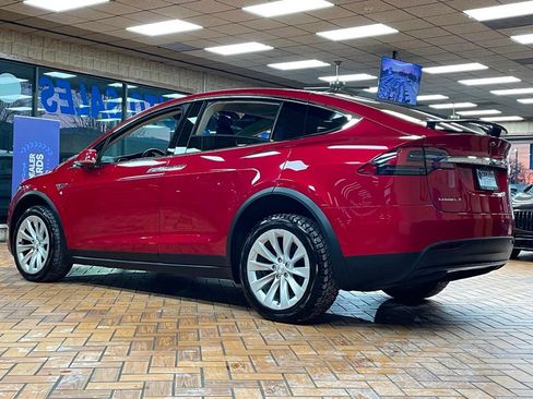 Used 2016 Tesla Model X 75D image 6