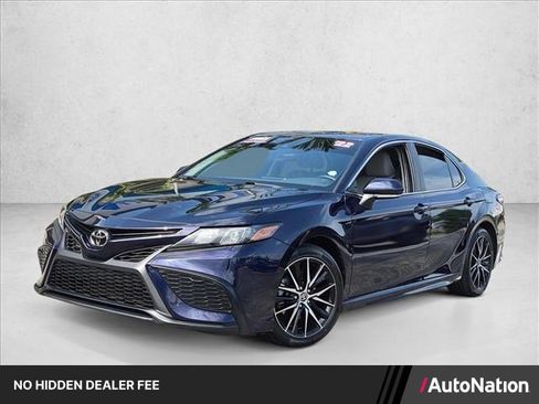 Used 2022 Toyota Camry SE w/ Convenience Package FWD image 1