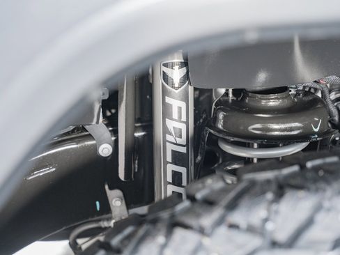 Used 2024 Jeep Wrangler Sport image 19