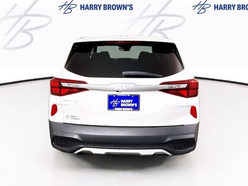 Used 2023 Kia Seltos LX AWD/4WD image 26