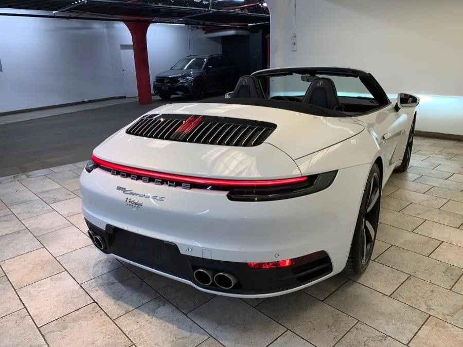 Used 2020 Porsche 911 Carrera 4S AWD/4WD image 17