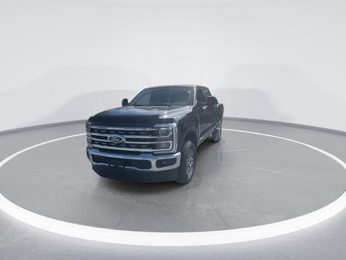 Used 2024 Ford F250 Lariat image 5