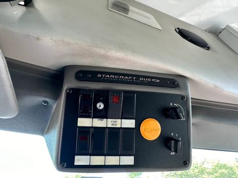 Used 2013 Ford E-450 and Econoline 450 Super Duty w/ Shuttle Bus Prep Pkg RWD image 17
